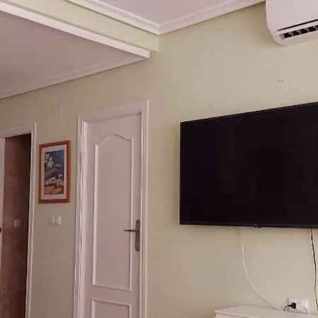 Manolo,punta Prima,400m From The Sea & Swimming Pool تورّيفيِخا